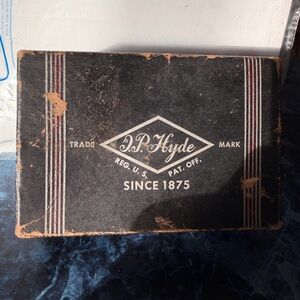J.P. Hyde Vintage wallpaper cutter in Box - Black with Cream Logo
